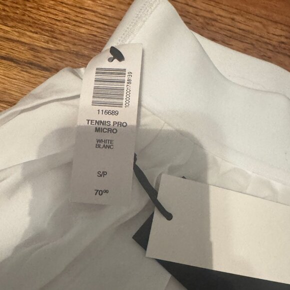 NWT Aritzia Golden Movetech™ Swish Micro Skirt - Picture 3 of 3